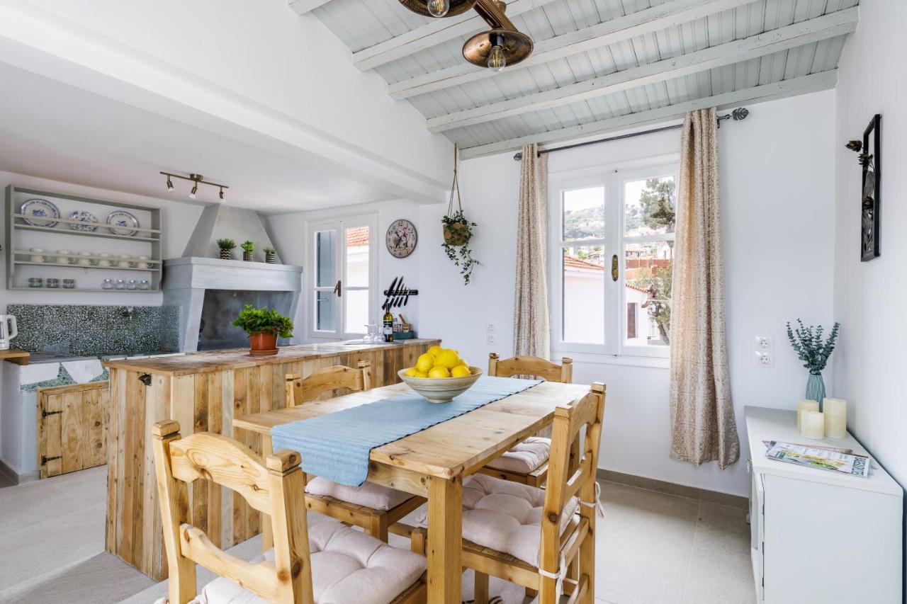 Nikolas House Skopelos Town Exterior photo