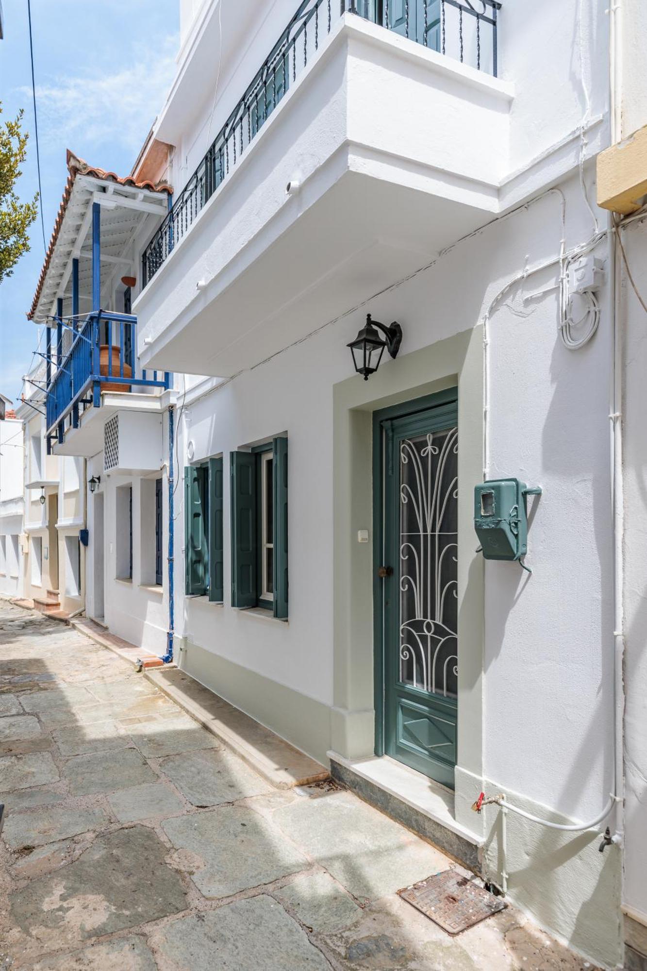 Nikolas House Skopelos Town Exterior photo